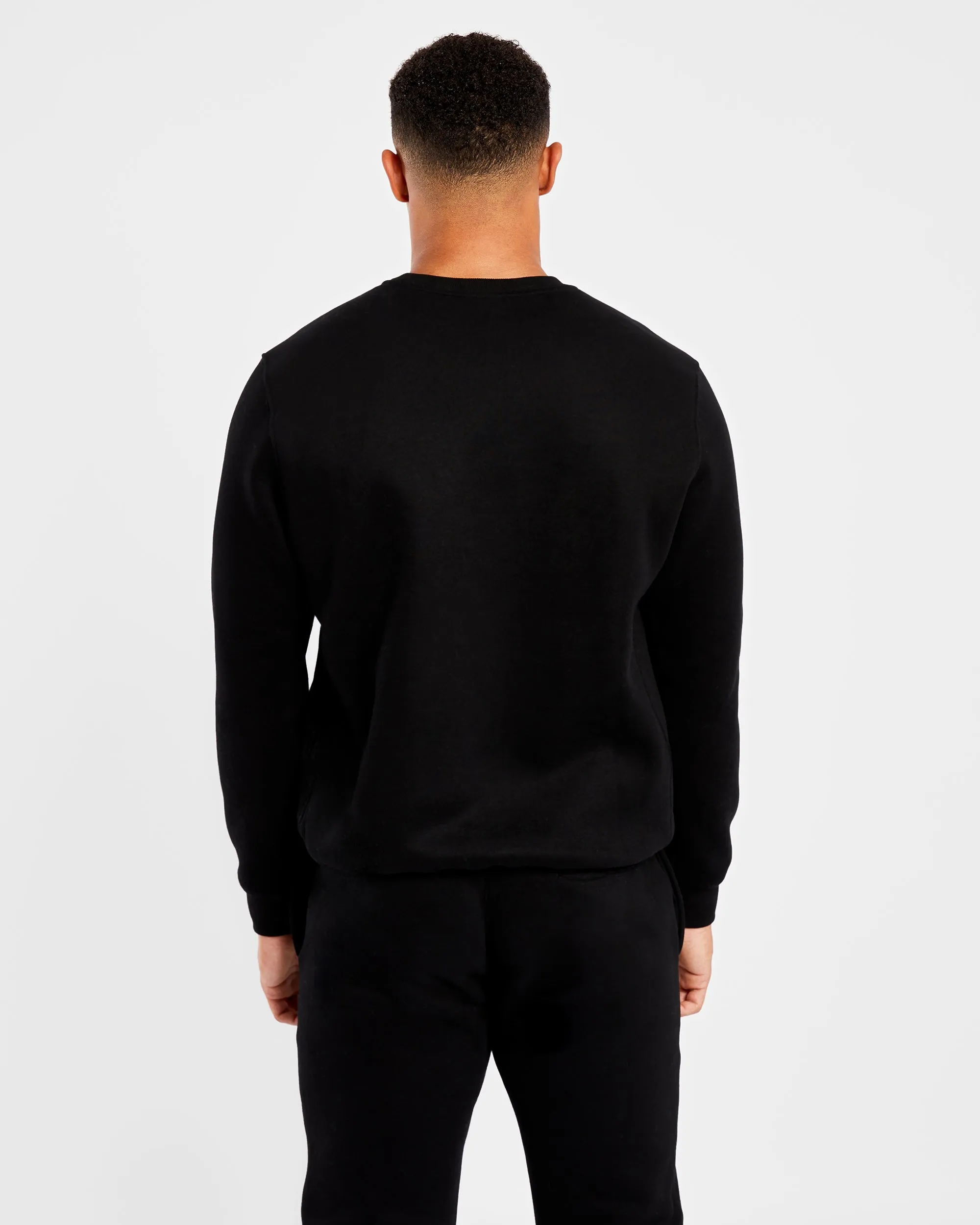 Essential Sweater - Black