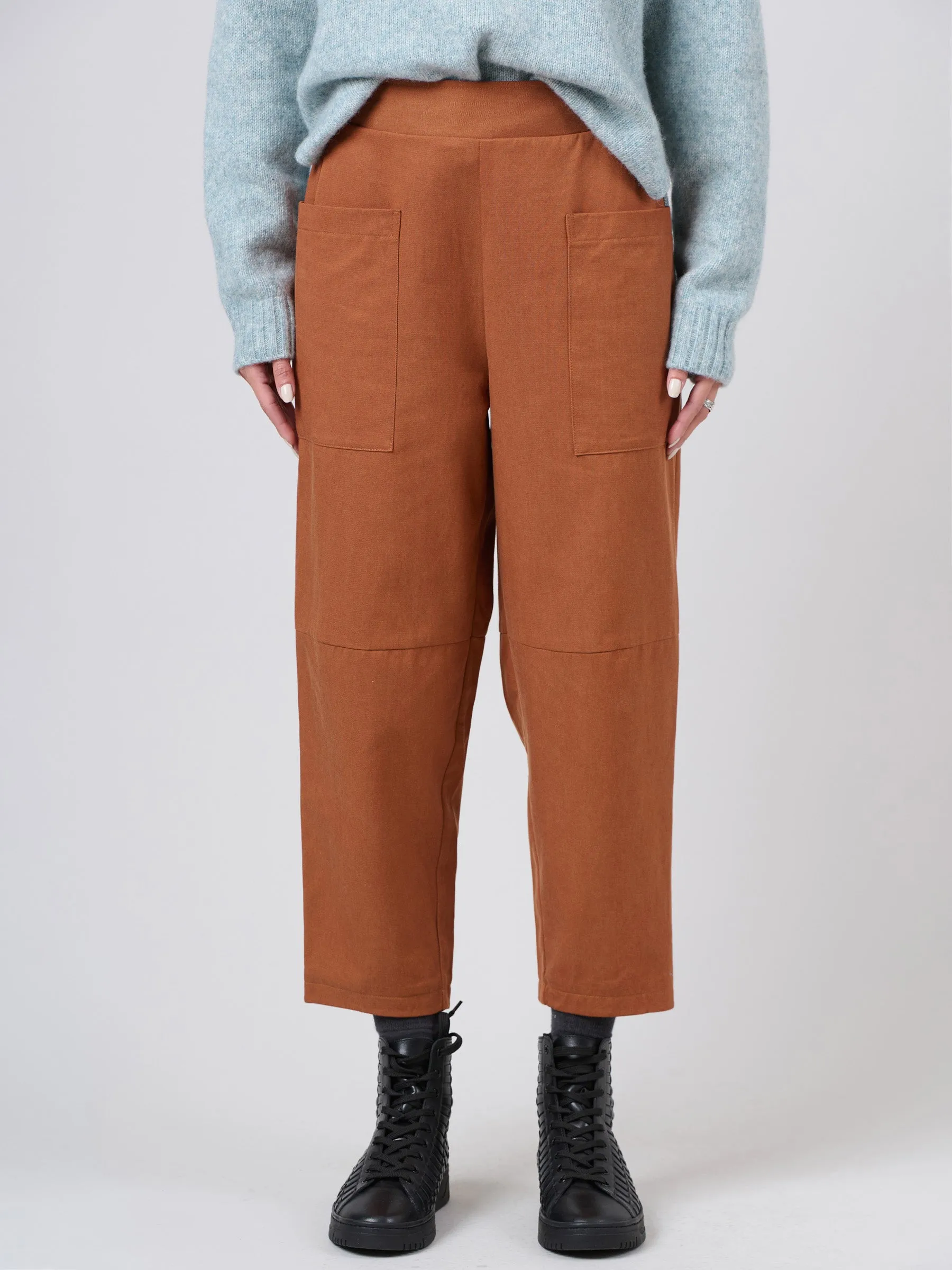 Heavyweight Tencel® Cotton Cropped Barrel Leg Trousers