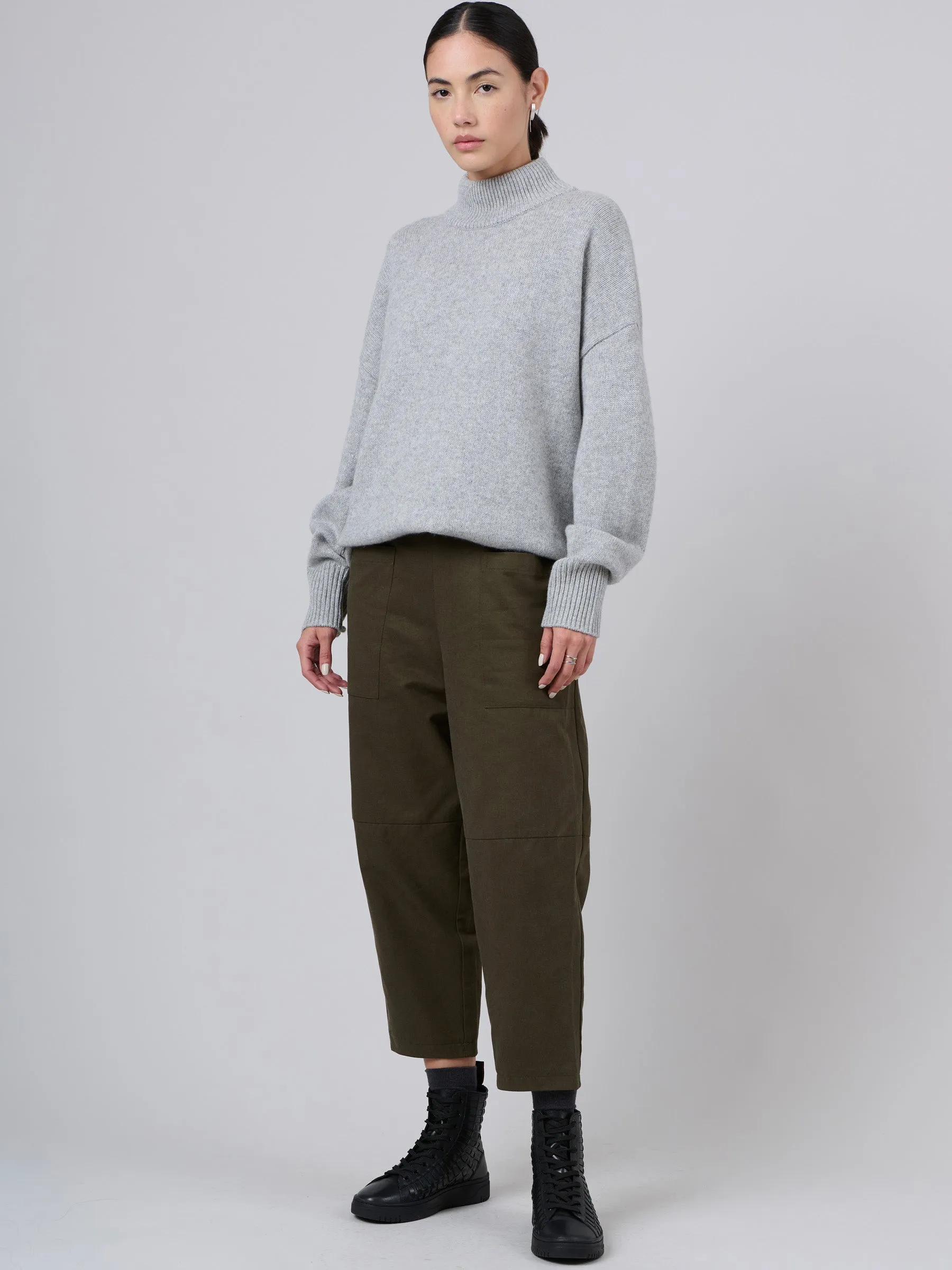 Heavyweight Tencel® Cotton Cropped Barrel Leg Trousers